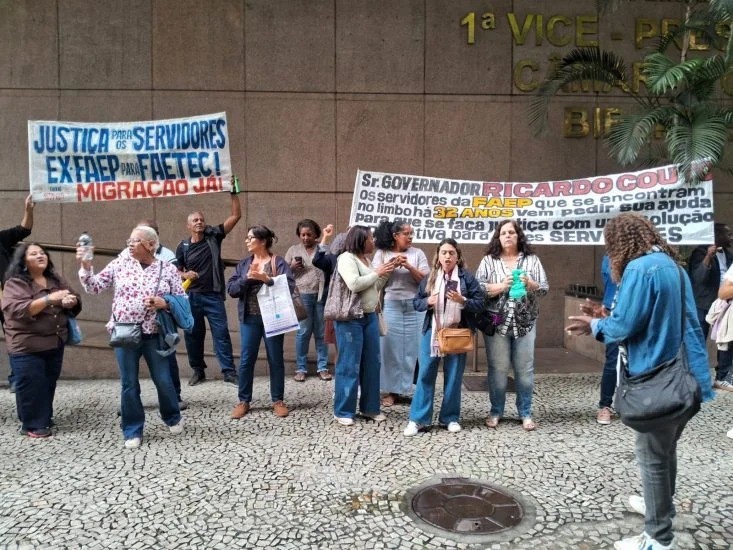 Ex-Faeps pedem a Ricardo Couto enquadramento no PCCS da Faetec