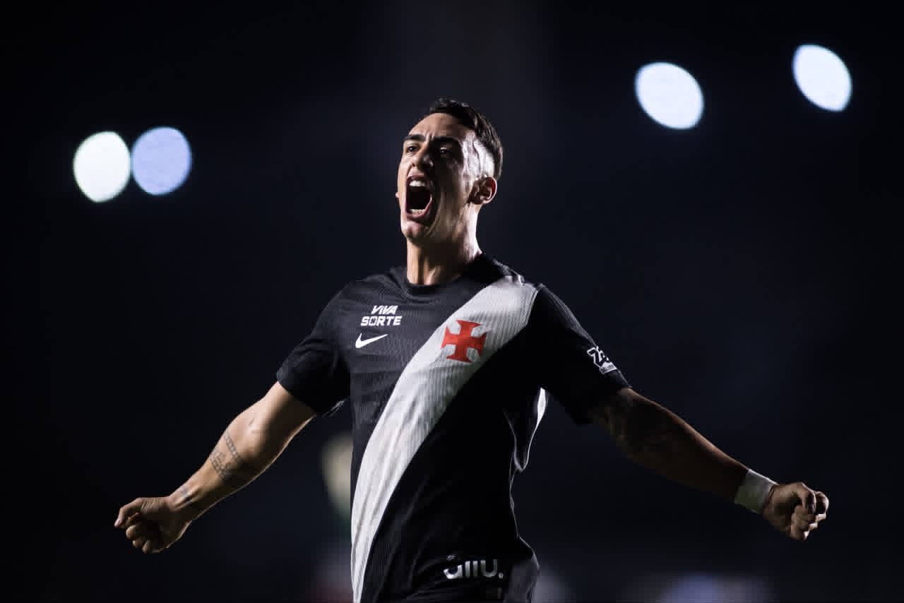 Marino brilha e comanda grande virada do Vasco sobre o Corinthians
