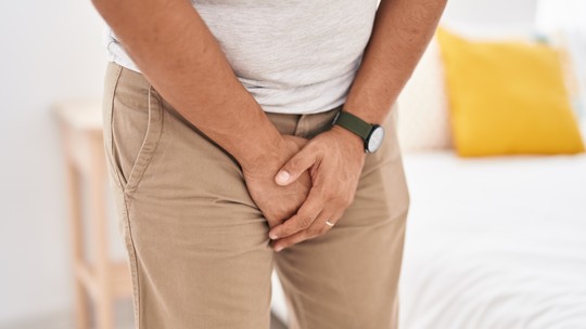 O que é ‘ballmaxxing’? Nova trend entre homens na web envolve injeção no testículo e pode ser perigosa O que é ‘ballmaxxing’? Nova trend entre homens na web envolve injeção no testículo e pode ser perigosa