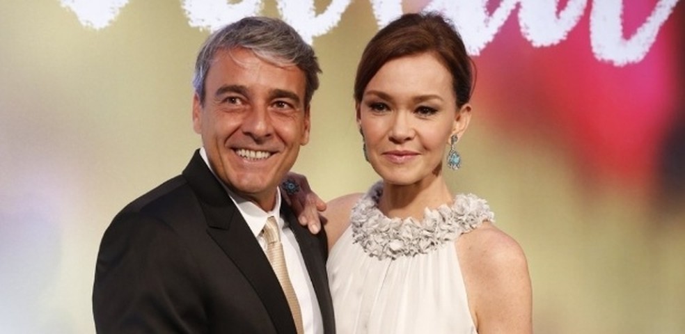 Ex-casal, Alexandre Borges e Julia Lemmertz posam juntos em estreia de filme
