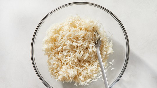 Veja rótulo de arroz importado pelo governo federal, por conta de enchentes no Rio Grande do Sul