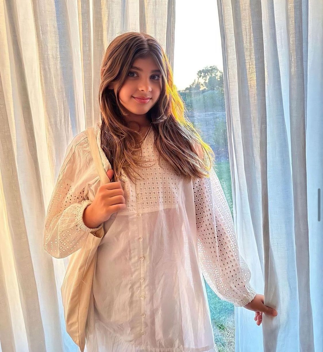 Sofia Reymond está a cara da mãe, Grazi Massafera — Foto: Instagram