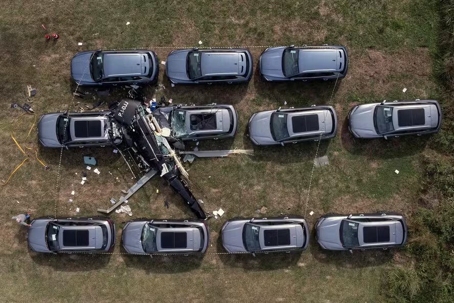 Polícia investiga se houve falha humana ou técnica no acidente com dois helicópteros no Recreio