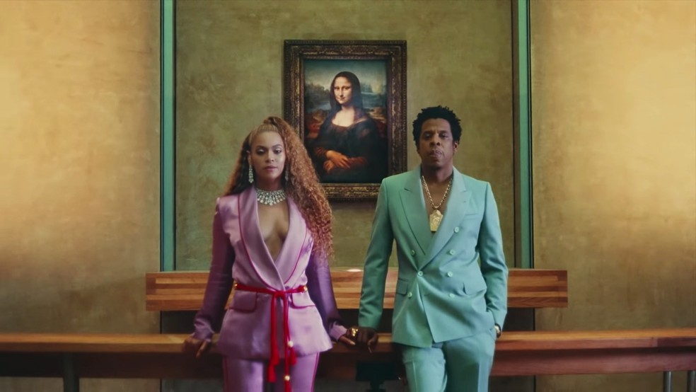 Jay-Z e Beyoncé no Museu do Louvre — Foto: Reprodução