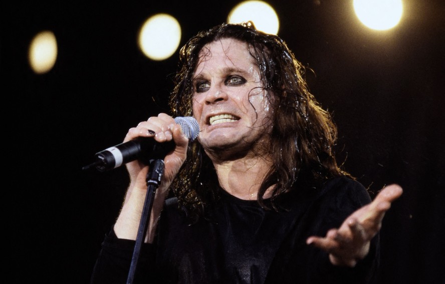 Ozzy Osbourne morreu ao lado da família: 'Cercado de amor', diz comunicado