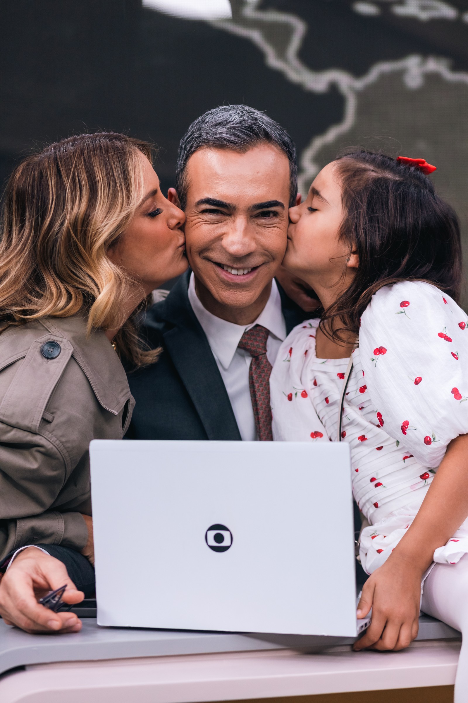 César Tralli com sua filha Manuella — Foto: Jordan Vilas