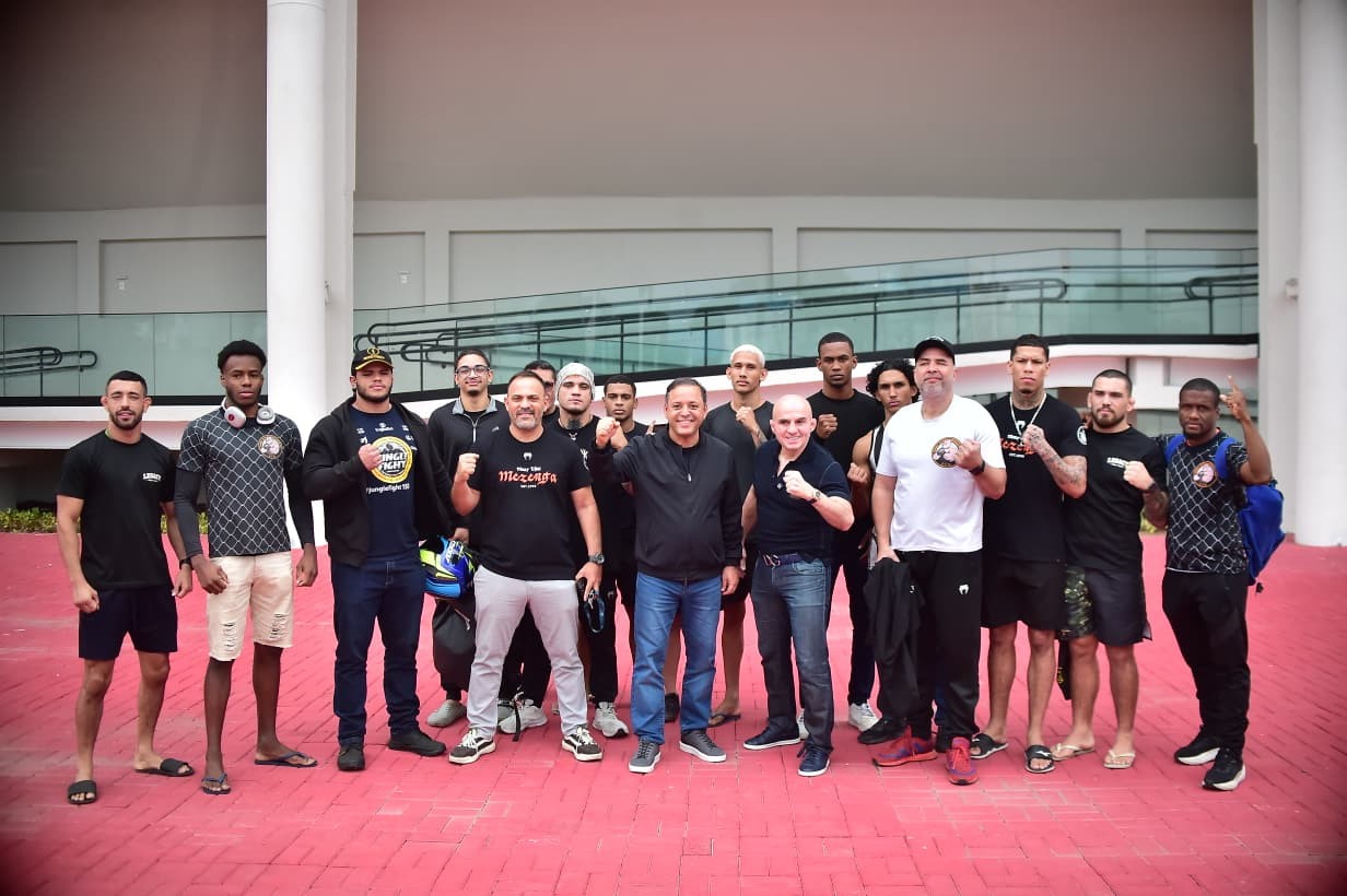 Wallid Ismail e prefeito Rodrigo Neves celebram chegada do Jungle Fight a Niterói