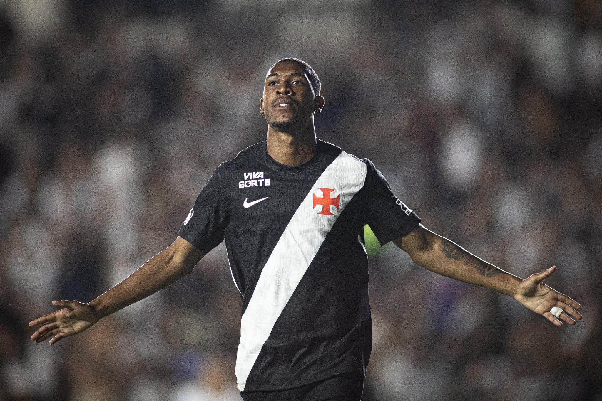 rayan-e-coutinho-brilham-e-vasco-vence-o-maric-na-estreia-do-carioca