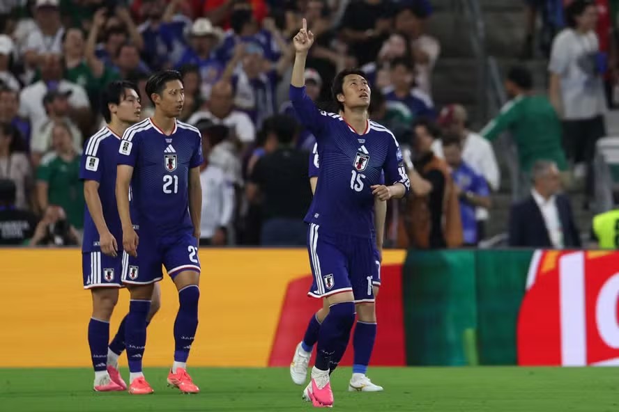 Japão atropela a Tunísia e faz 4 a 0 no milésimo jogo das Copas
