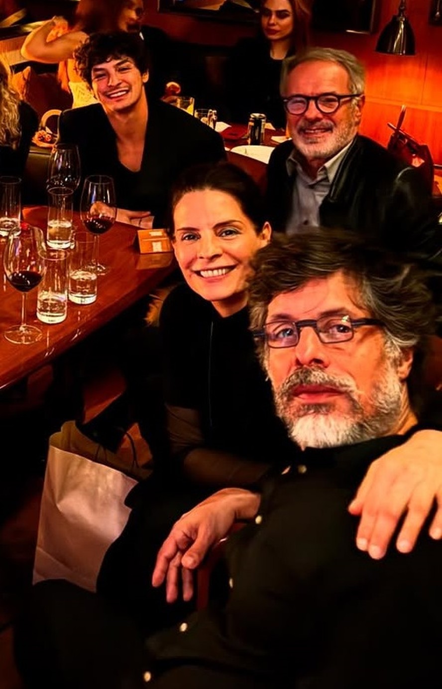 Helena Ranaldi reúne o ex e o atual marido em aniversário do filho