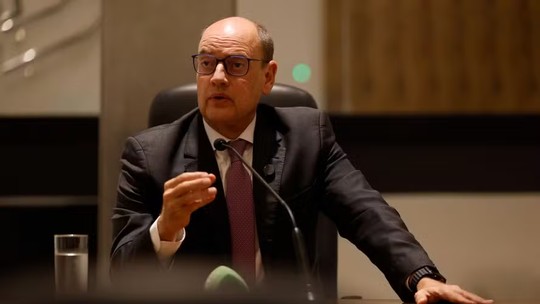 Governador em exercício do Rio veta projeto transfóbico de 'terceiro banheiro' para pessoas trans e não binárias Governador em exercício do Rio veta projeto transfóbico de 'terceiro banheiro' para pessoas trans e não binárias