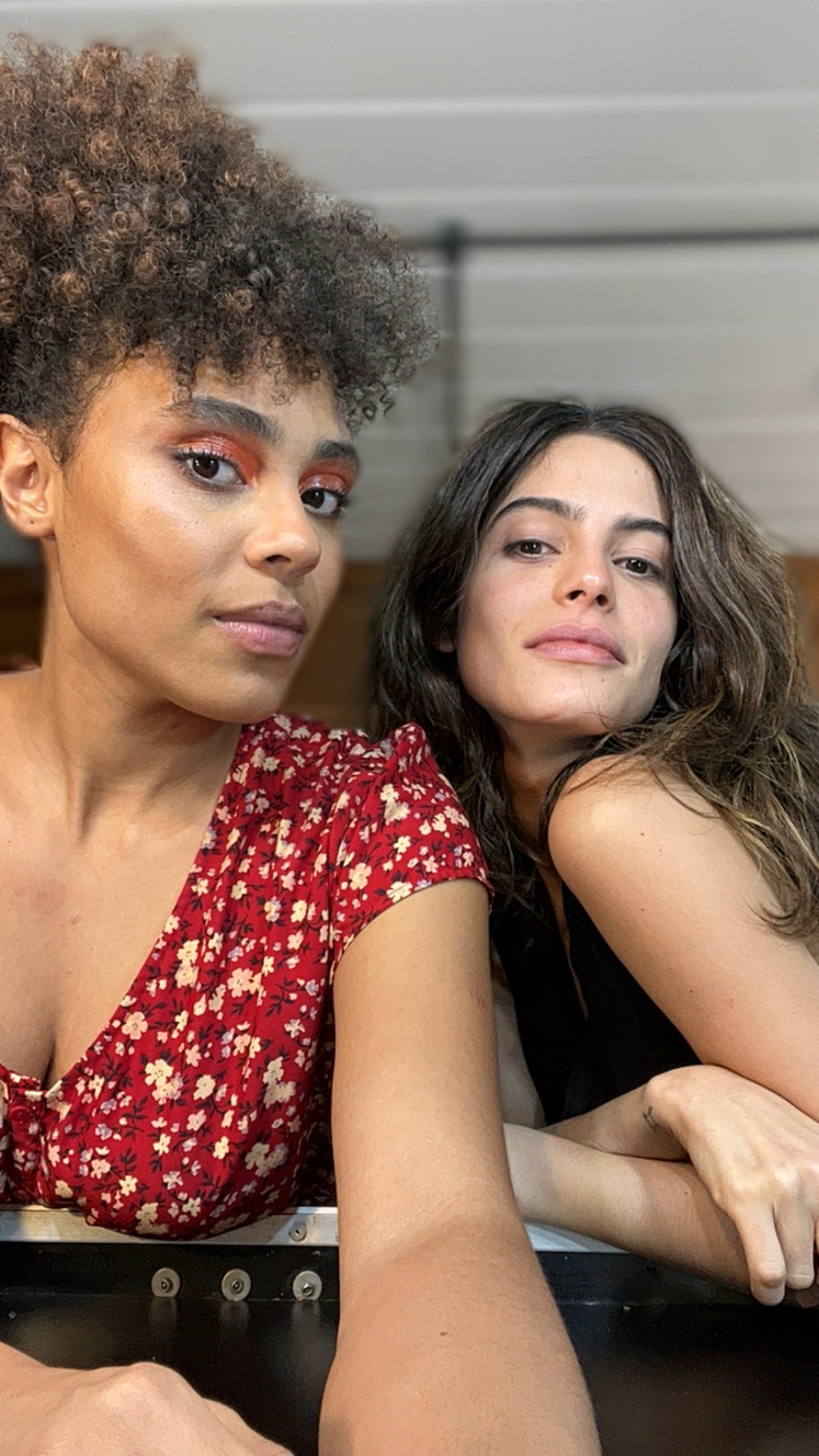 Julia Dalavia e Julianna Gerais gravam a série ‘Dias perfeitos ...