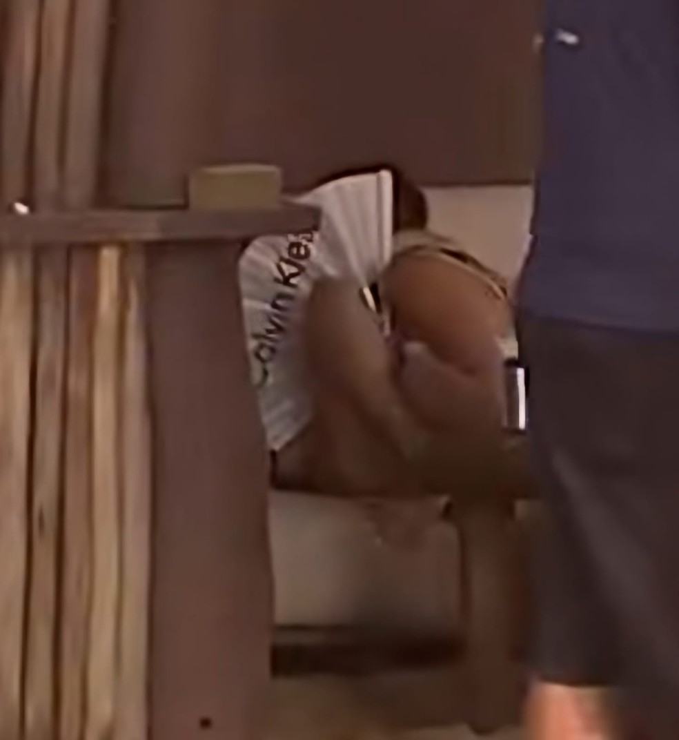 Luciana Gimenez e Julinha Gomes em momento íntimo na Bahia — Foto: rep/ tiktok