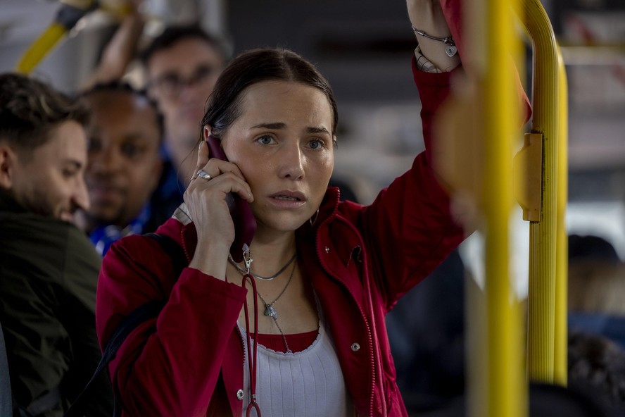Adriana (Leticia Colin) na novela 'Quem ama cuida'