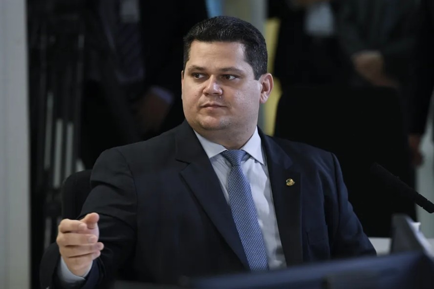 Alcolumbre se encontrará hoje com Haddad