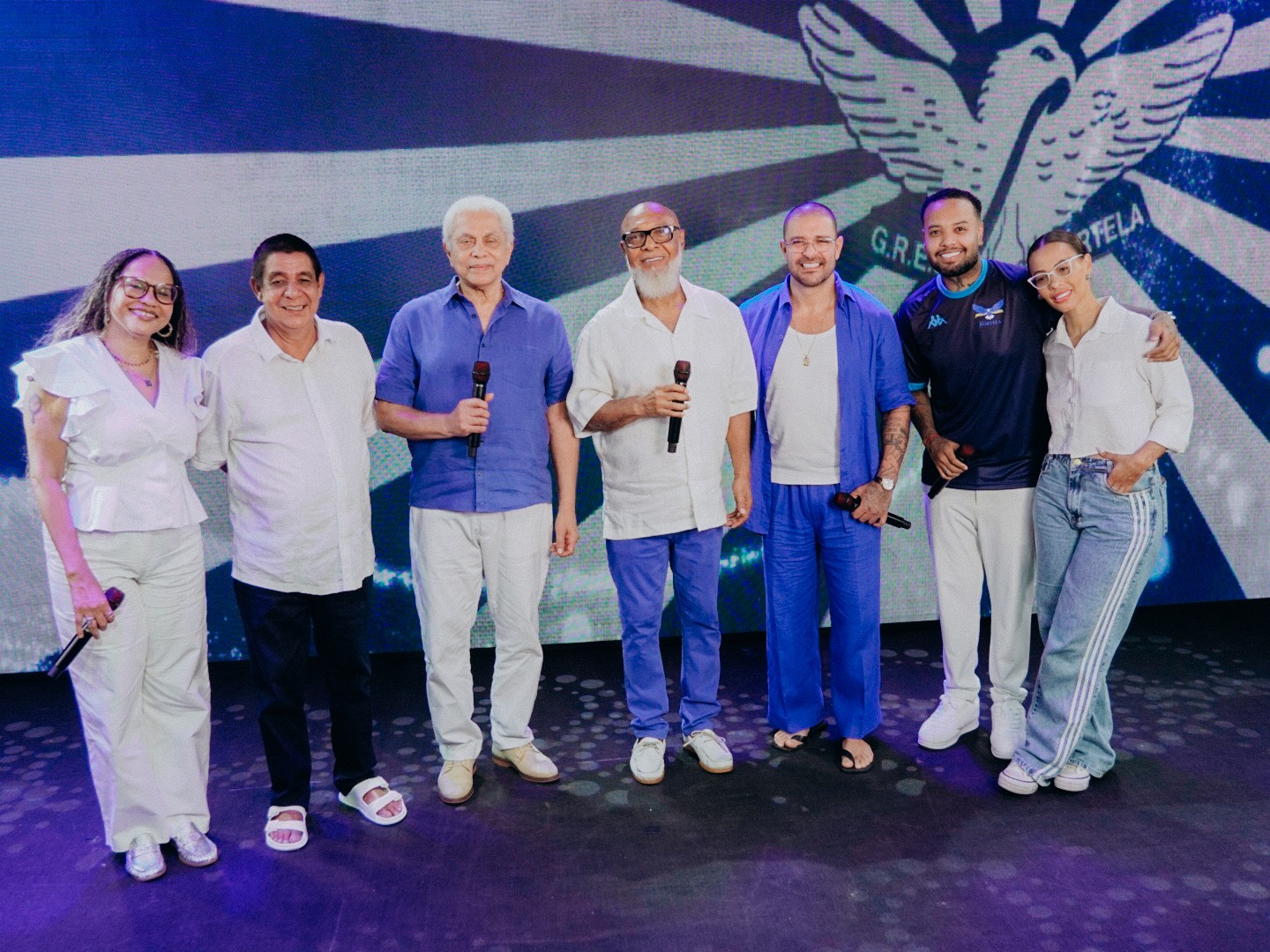 Portela reúne estrelas na gravação de samba para desfile que homenageará Monarco