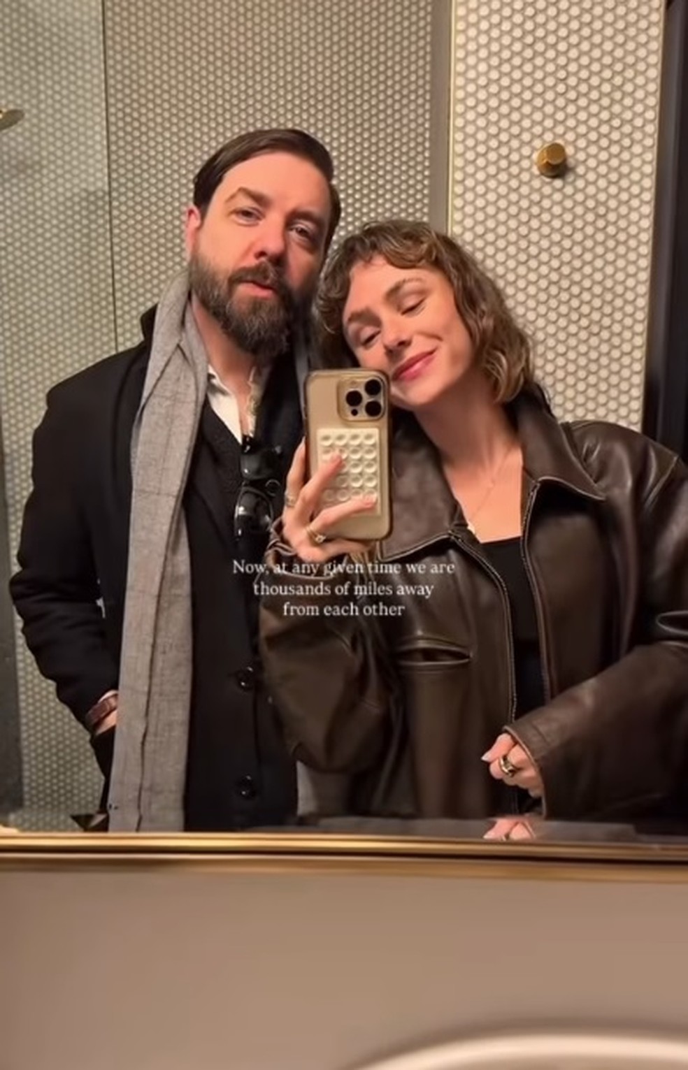 Hayley Folk e Kyle Henderson vivem relação poliamorosa — Foto: Reprodução/Instagram