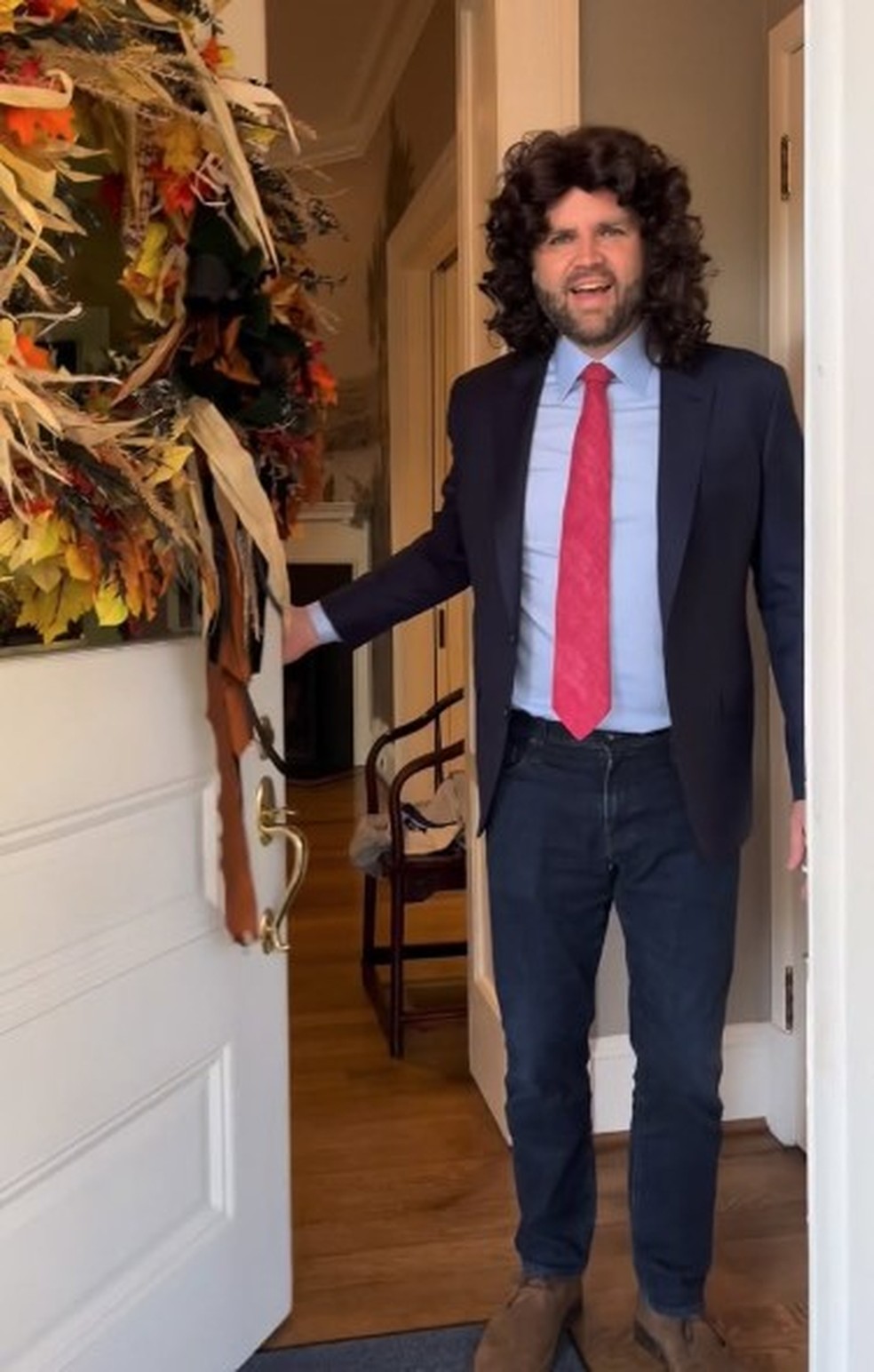 Halloween: JD Vance fantasiado de meme dele mesmo — Foto: Reprodução/Instagram