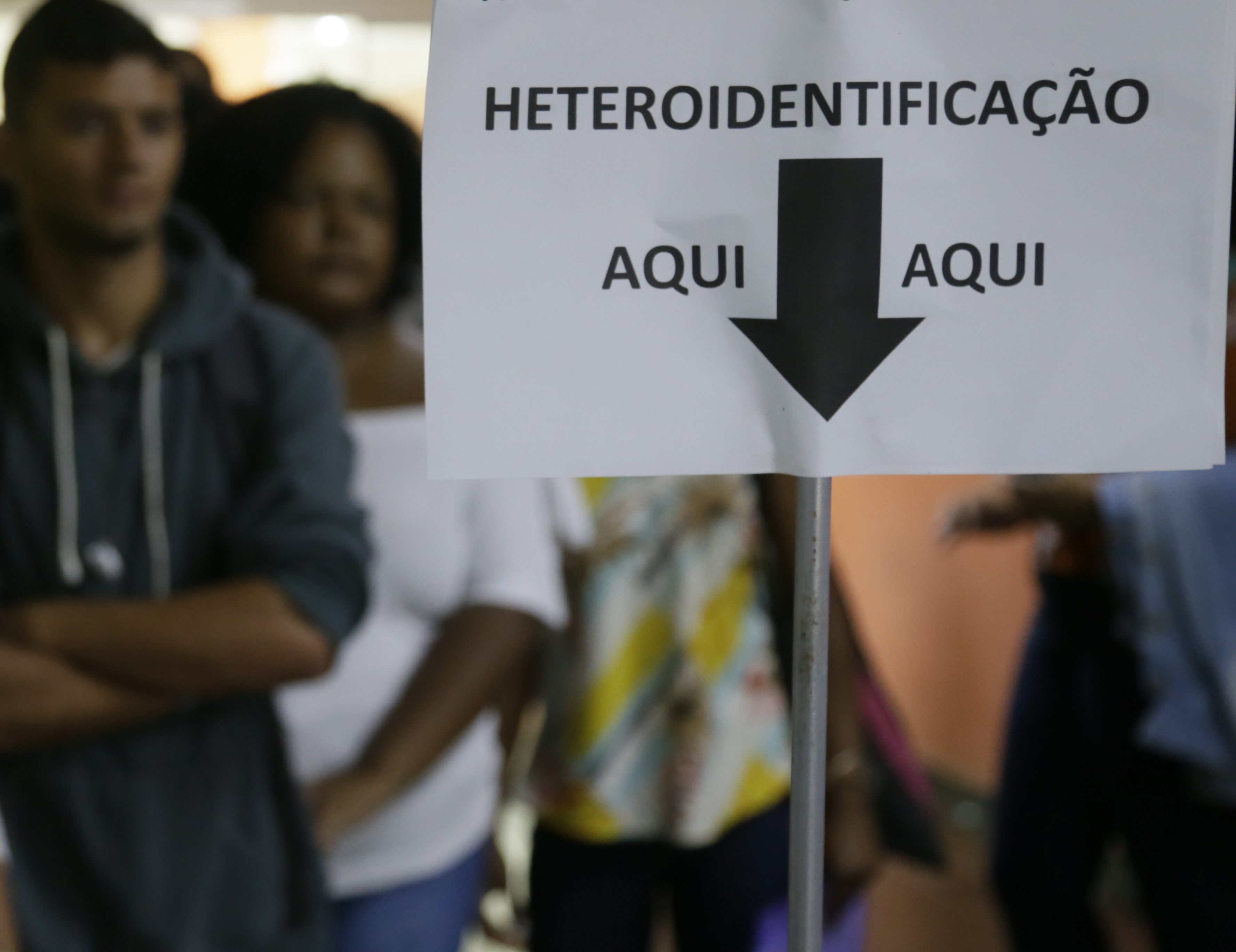 CCJ da Alerj aprova PL que amplia para 30% reserva de vagas raciais em concursos