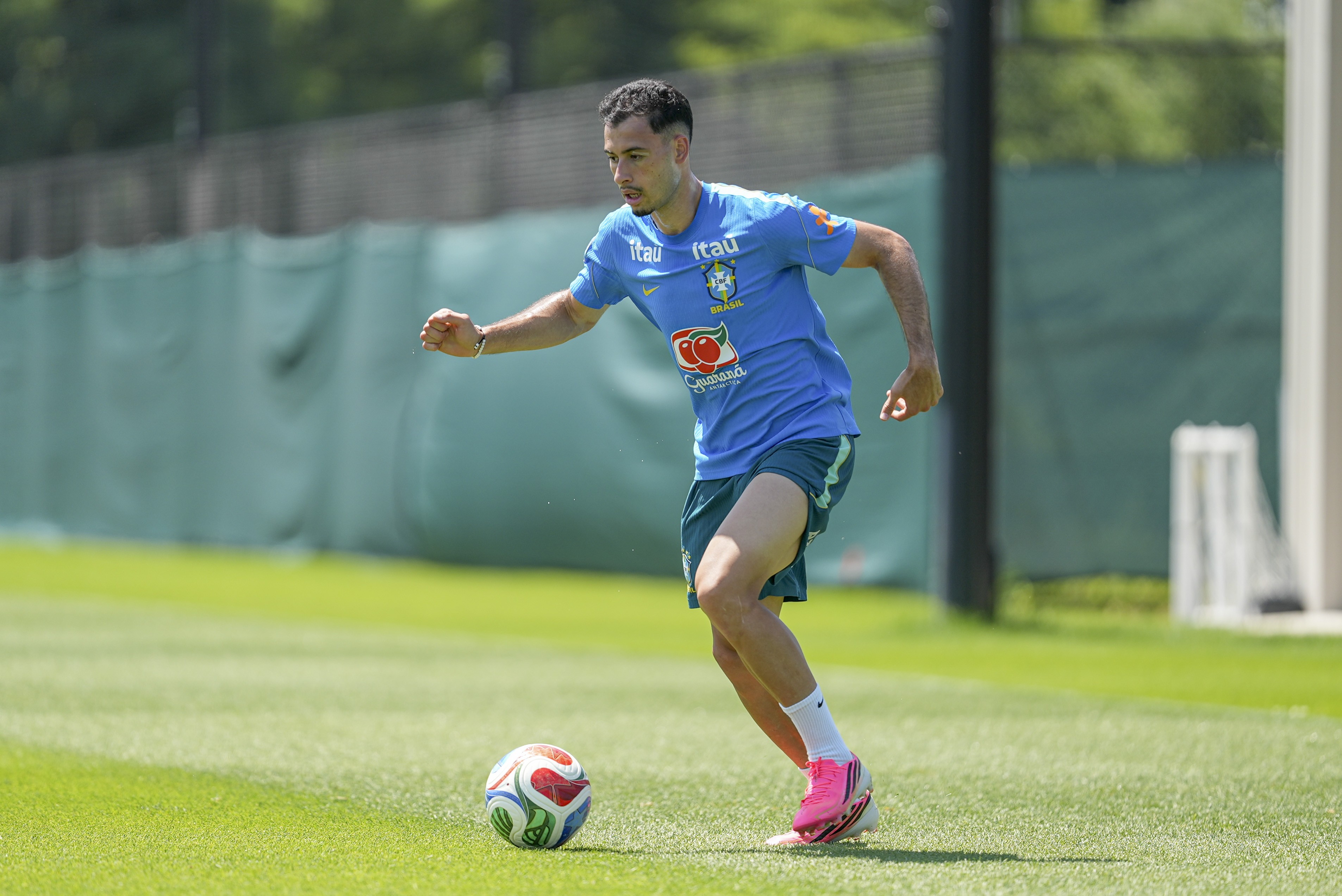 Chegar às quartas, primeira escala do plano de voo da rota que leva ao hexacampeonato