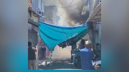 Idoso morto em incêndio em quadra de escola de samba teria dificuldade de locomoção Idoso morto em incêndio em quadra de escola de samba teria dificuldade de locomoção