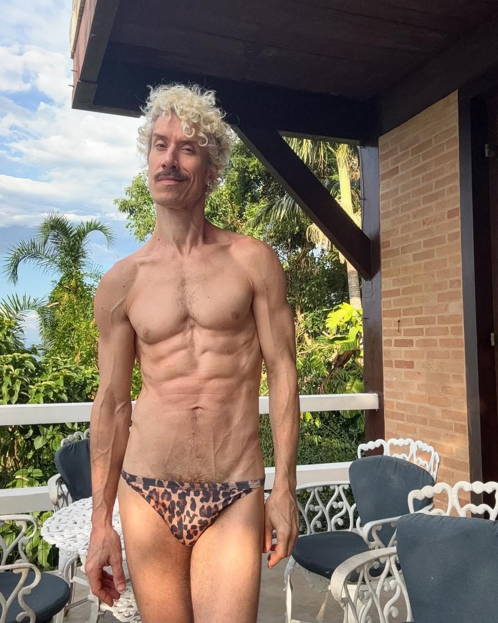 Filho de Mar&iacute;lia Gabriela, Theodoro Cochrane posta fotos ousadas &mdash; Foto: Instagram
