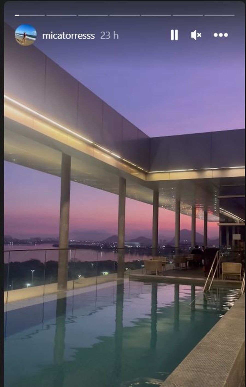 Mica Torres posta de hotel no Rio — Foto: reprodução/ instagram 
