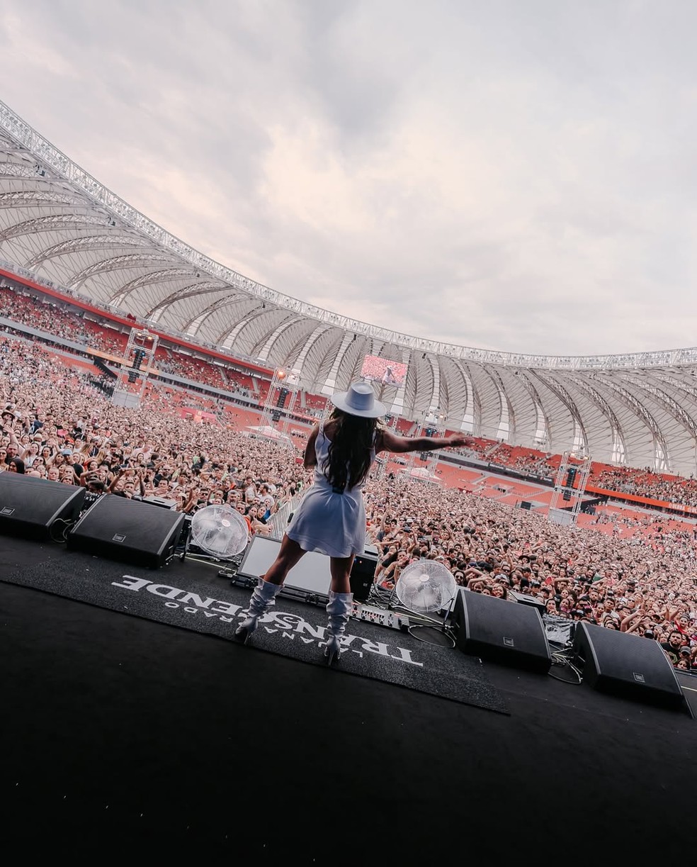 Lauana Prado em show no Estádio Beira-Rio, em Porto Alegre, — Foto: Divulgação