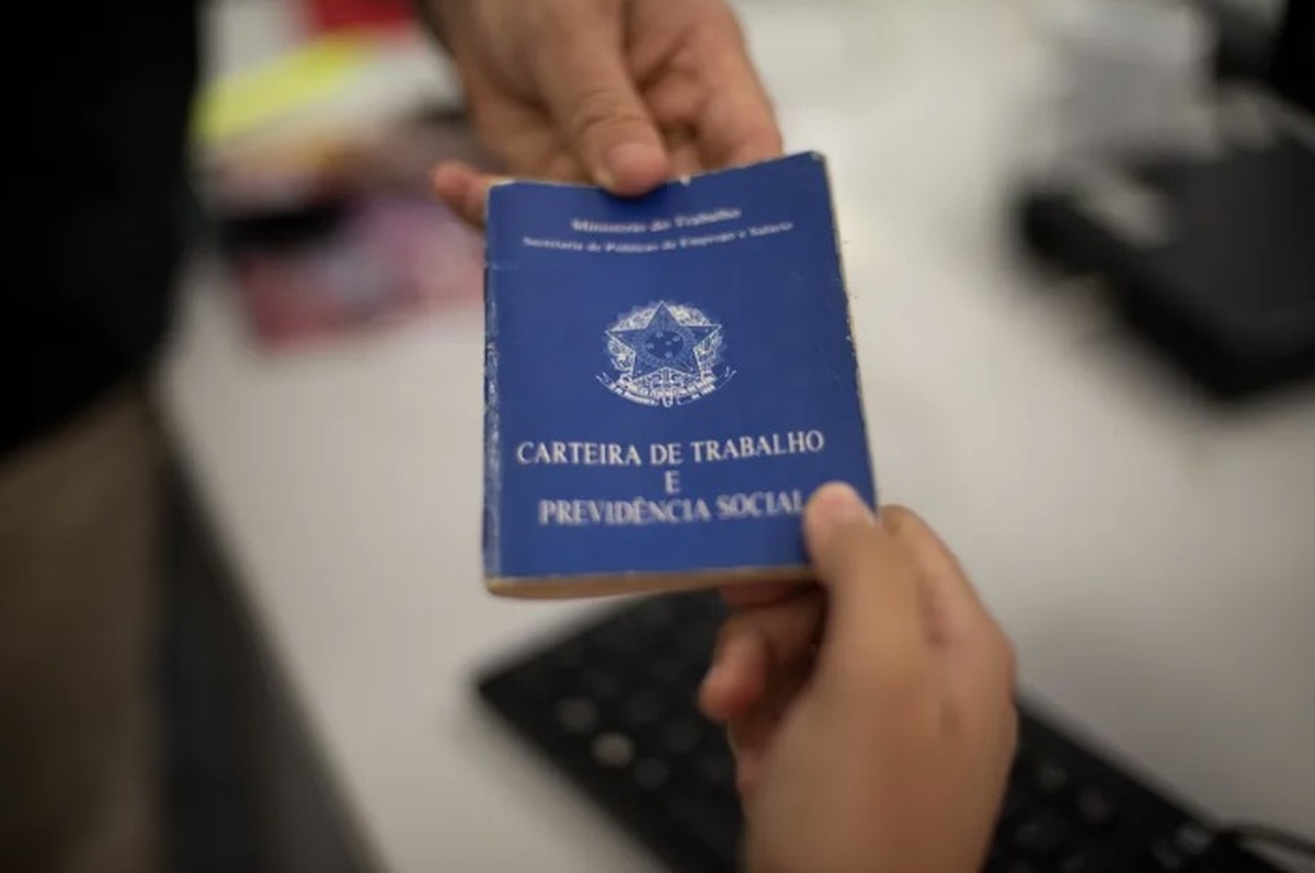 Fim da escala 6x1: entenda o que pode mudar na lei trabalhista