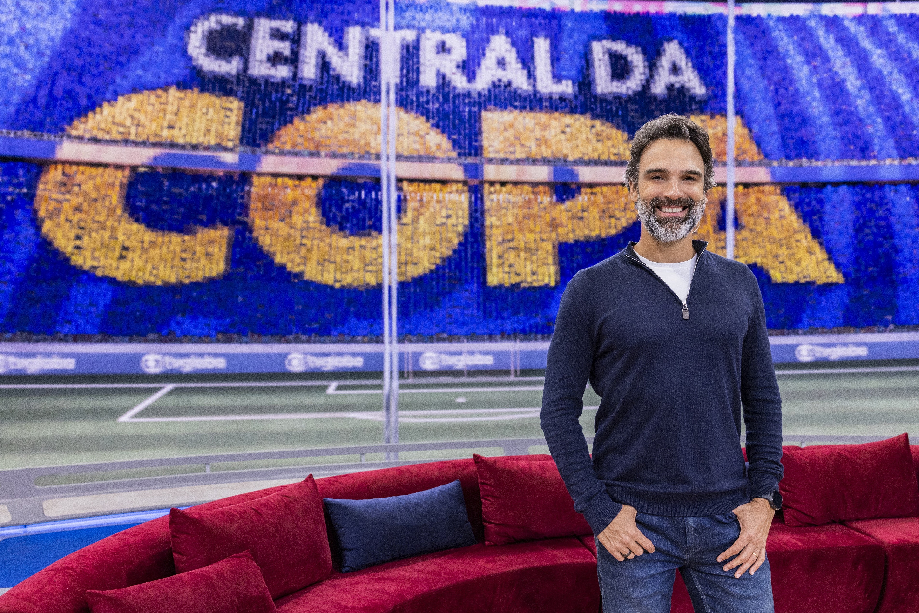 Tadeu Schmidt fala de volta ao trabalho na 'Central da Copa' em meio a perdas na família: 'Vivi o luto'