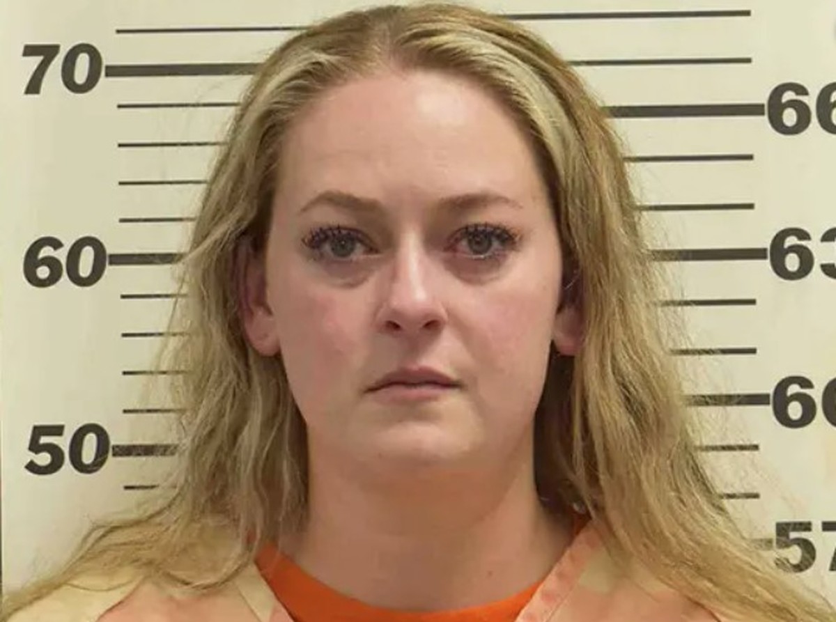 Professora é Condenada Por Abuso Sexual De Aluno Que Havia Sido Adotado