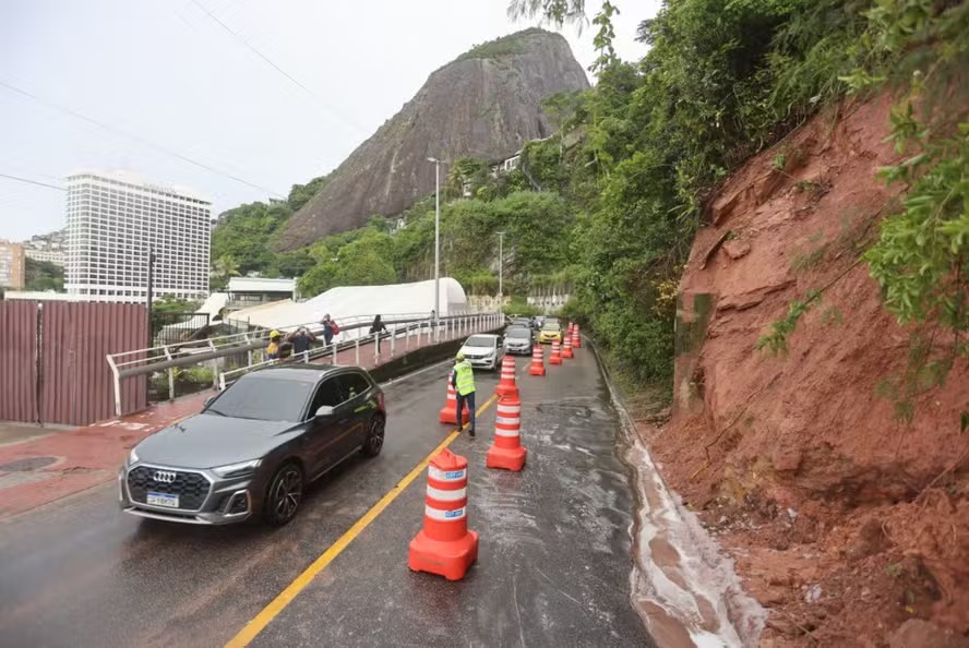 Chuva no Rio: prefeitura anuncia R$ 258 milhões para obras de prevenção de deslizamentos pelo PAC Encostas