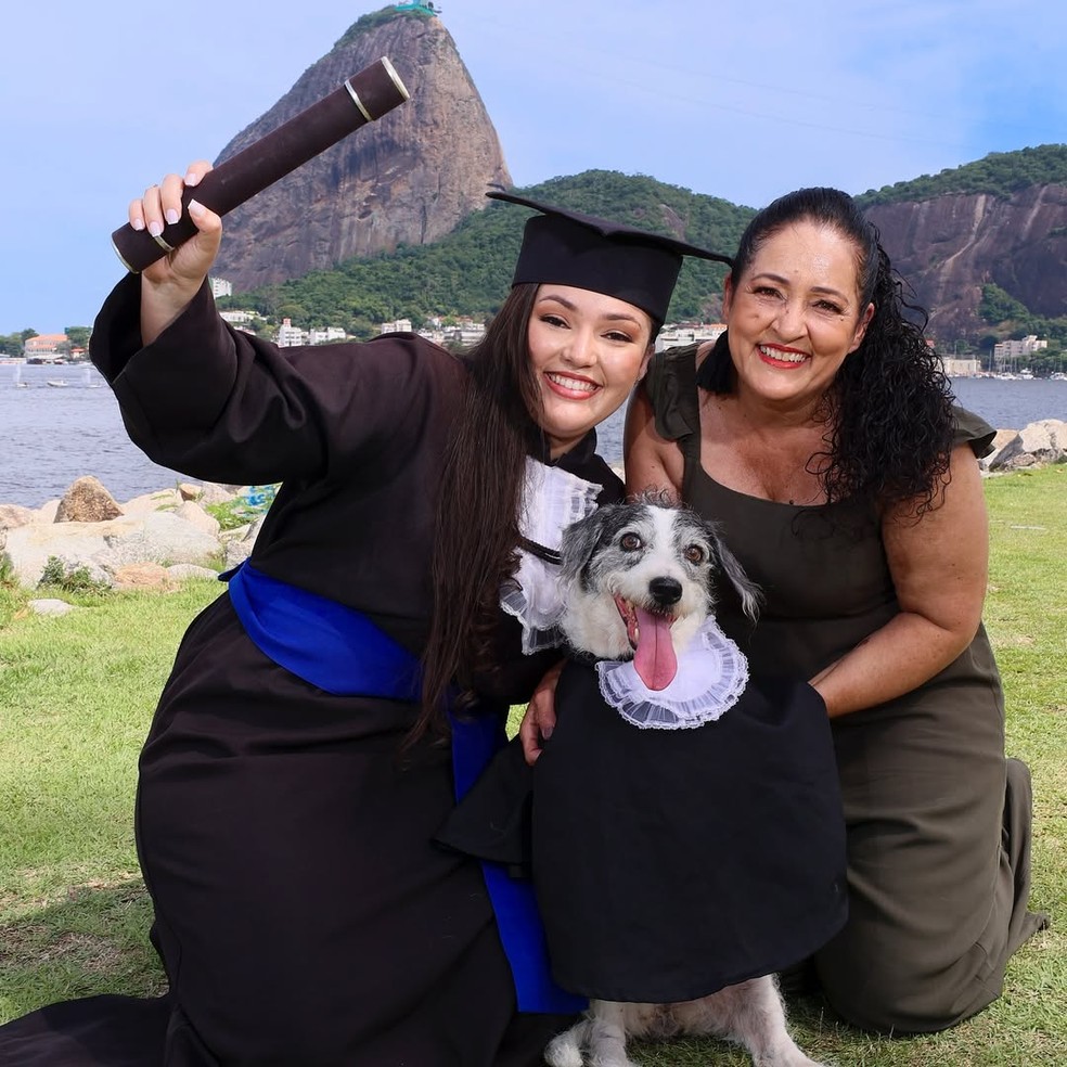 Emellyn se formou em Administração em janeiro de 2025 — Foto: Reprodução