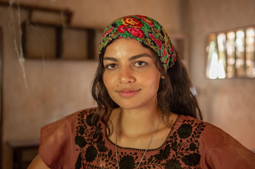 Ivonete (Larissa Bocchino) em 'Guerreiros do sol' — Foto: Estevam Avellar/Rede Globo