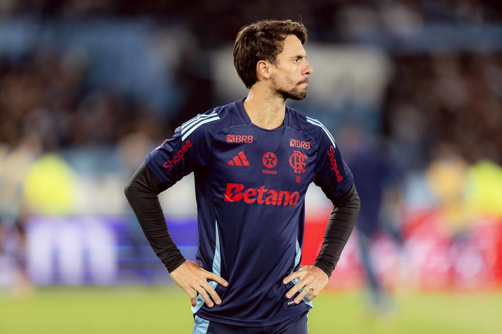 Rodrigo Caio antes do jogo entre Flamengo e Racing — Foto: Adriano Fontes/Flamengo