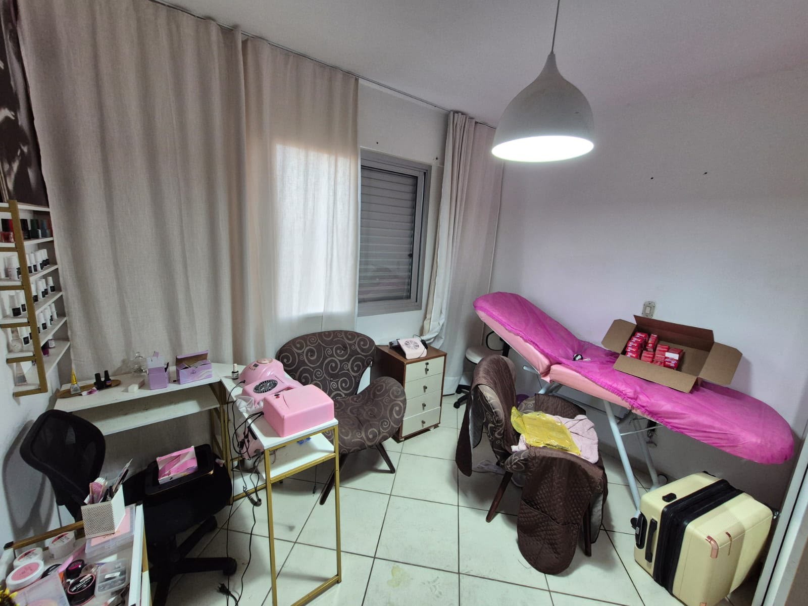 Fisioterapeuta é presa acusada de deformar pelo menos sete pessoas após procedimentos estéticos