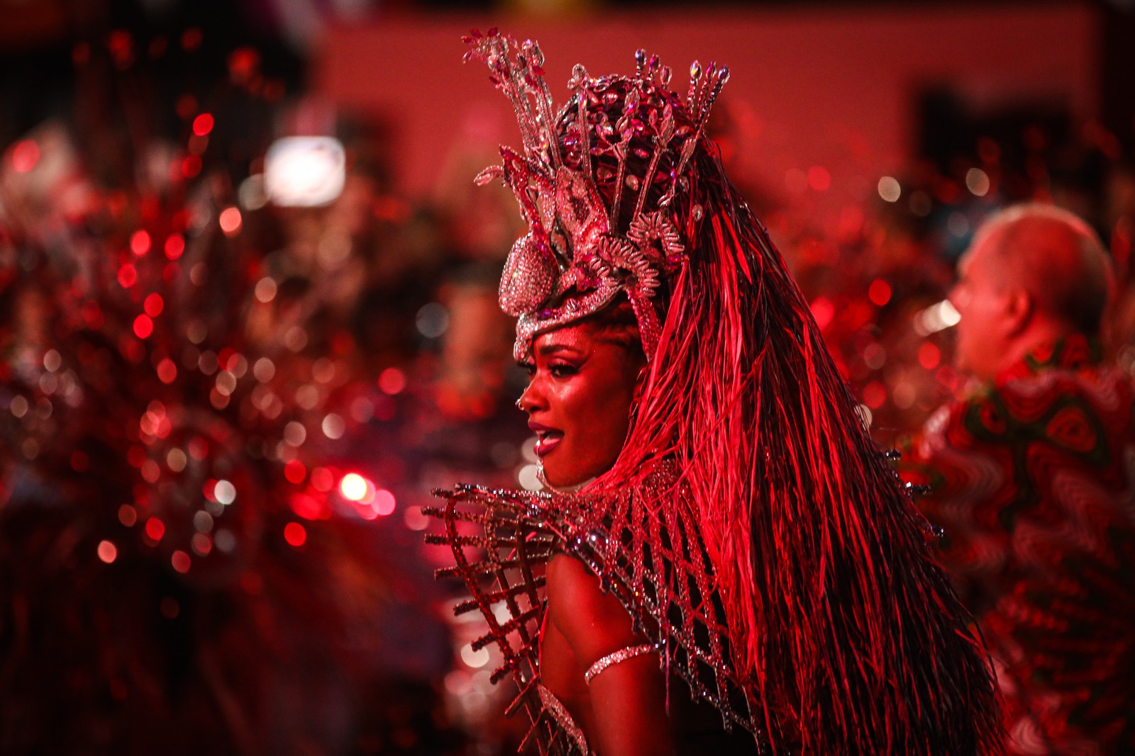 Segredo da fantasia de Erika Januza no desfile campeão da Viradouro é