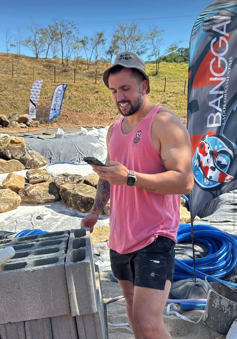 Ex-BBB Arthur Picoli constrói praia particular de mais de R$ 1 milhão em seu sítio, no ES — Foto: Reprodução/Instagram