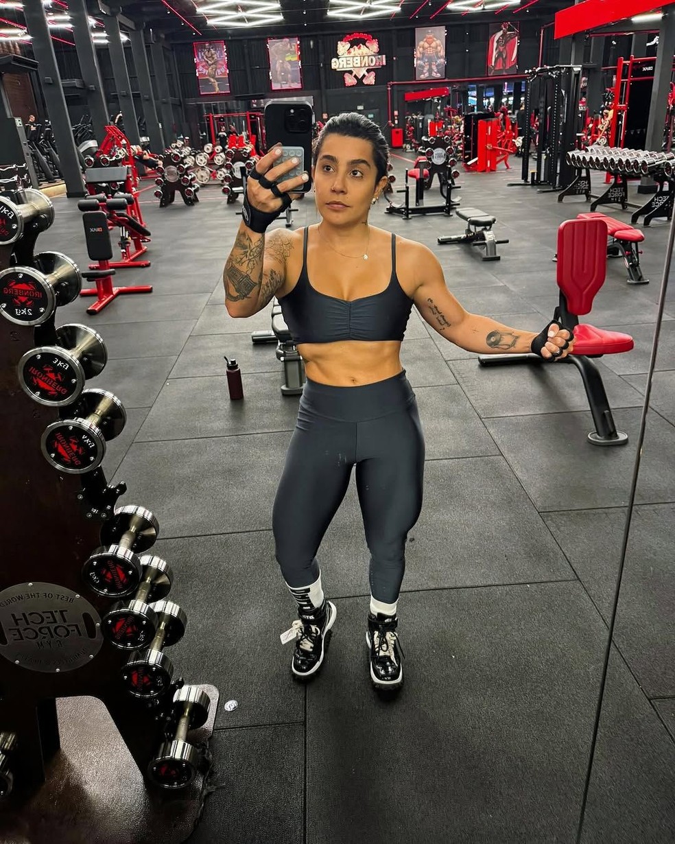 Lauana Prado compartilha a rotina fitness na web — Foto: Reprodução/Instagram