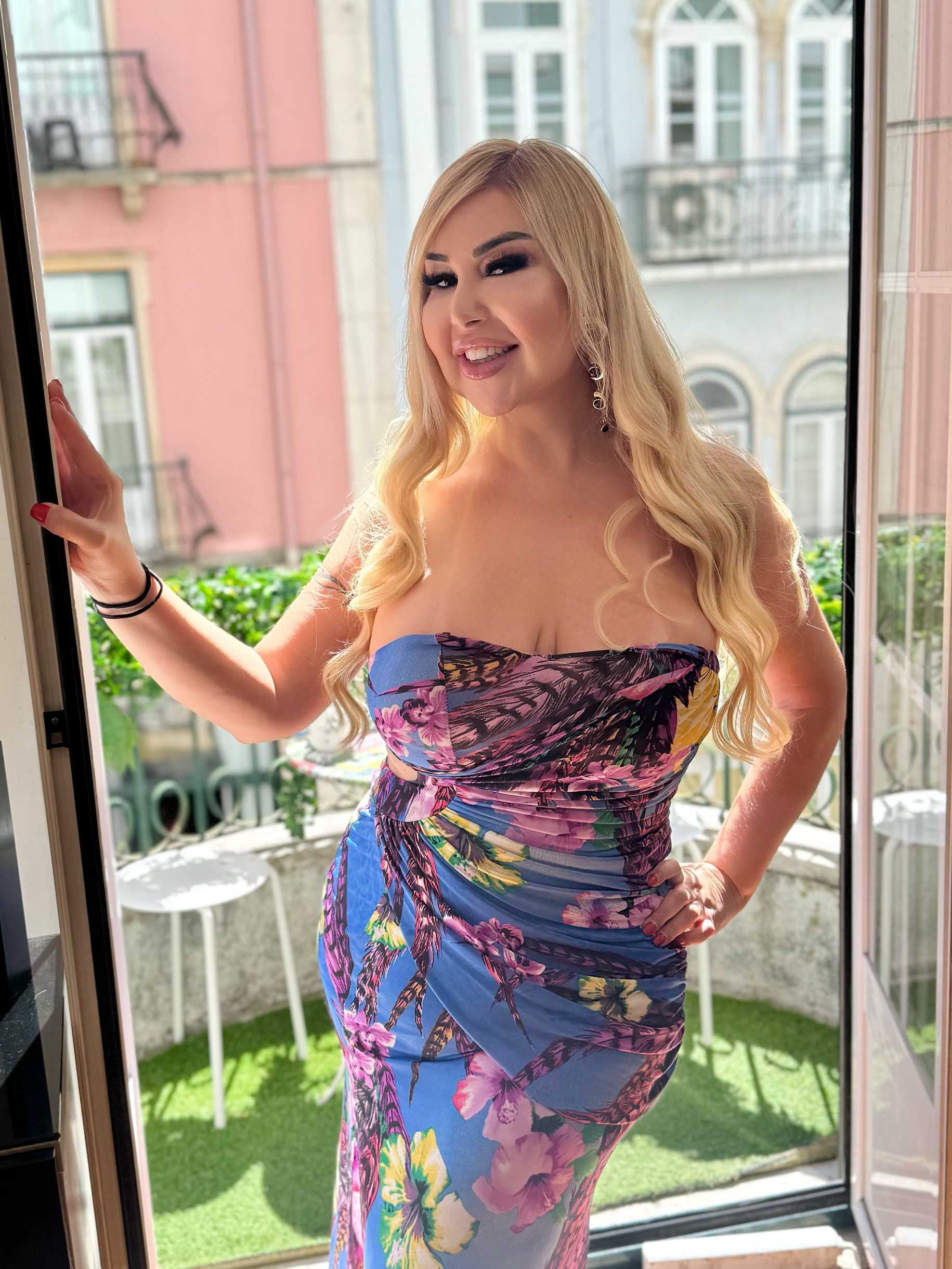 Cantora Patrícia Ribeiro relata em livro greve de fome e automutilação na prisão: 'Surtei' - Foto
