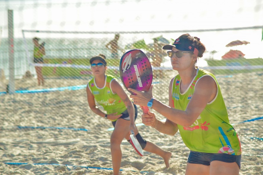 Mais de 480 atletas participarão de evento de Beach Tennis nas cidade de Saquarema e Rio.