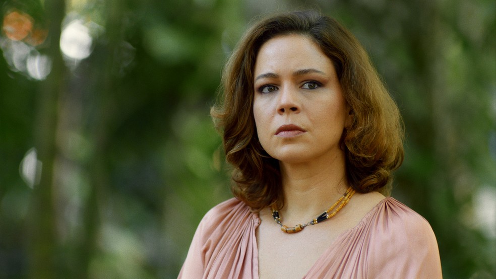 Leandra Leal em cena da série ‘A vida pela frente’ — Foto: Rede Globo/Divulgação