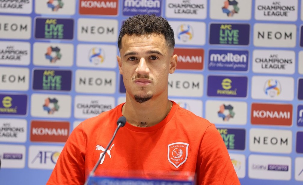 Philippe Coutinho com a camisa do Al-Duhail � Foto: Divulga��o/Al-Duhail
