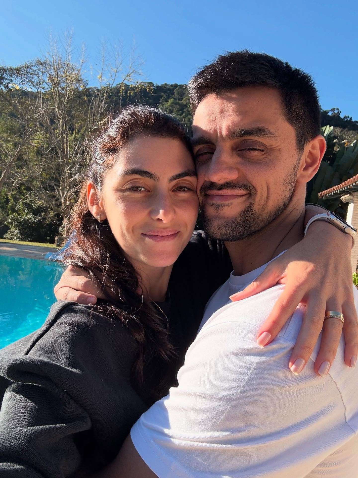 Felipe Simas cita reação dos irmãos após sua conversão e desejo de ...