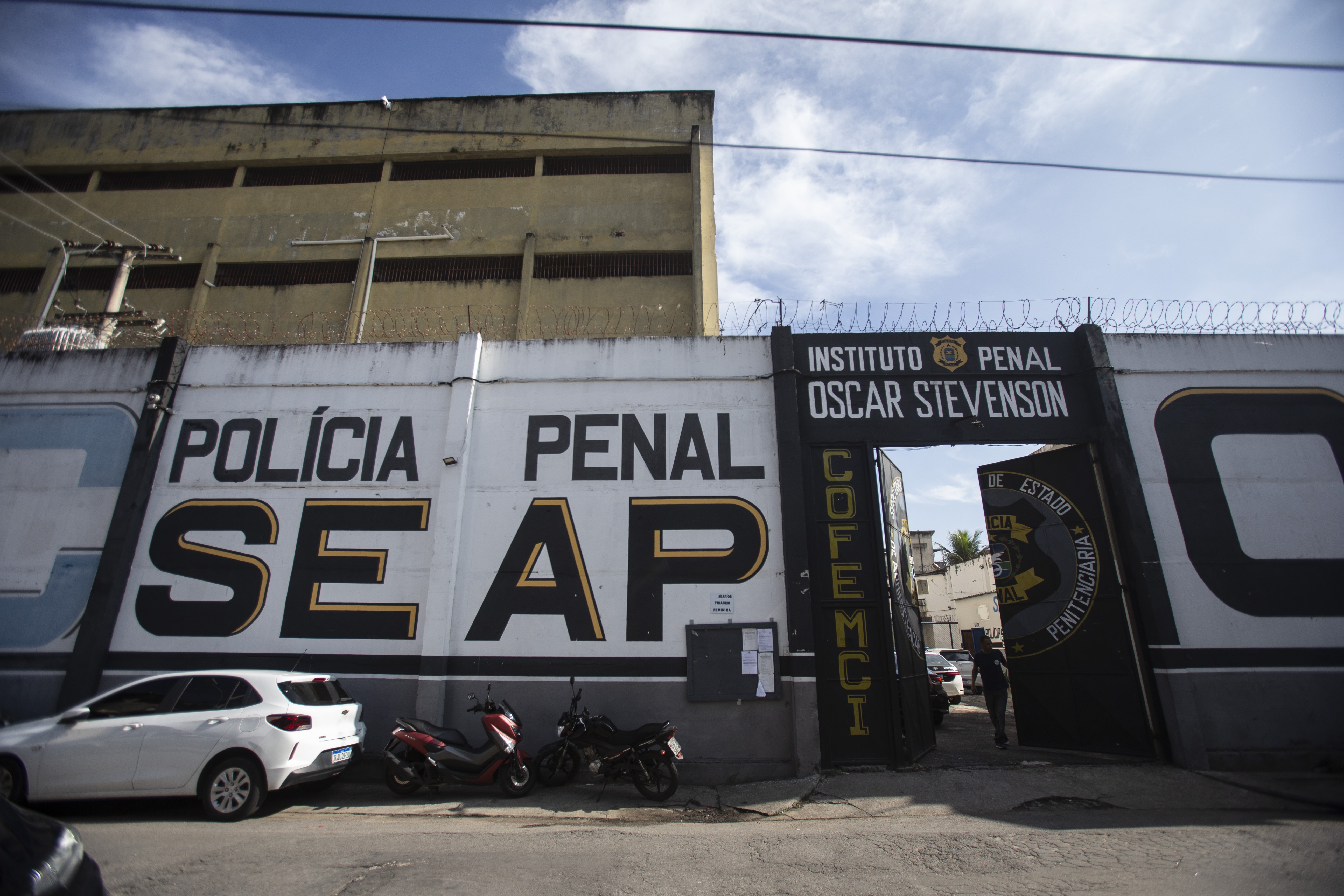 Diretora de presídio feminino em Benfica é presa e afastada por desviar alimentos da cadeia