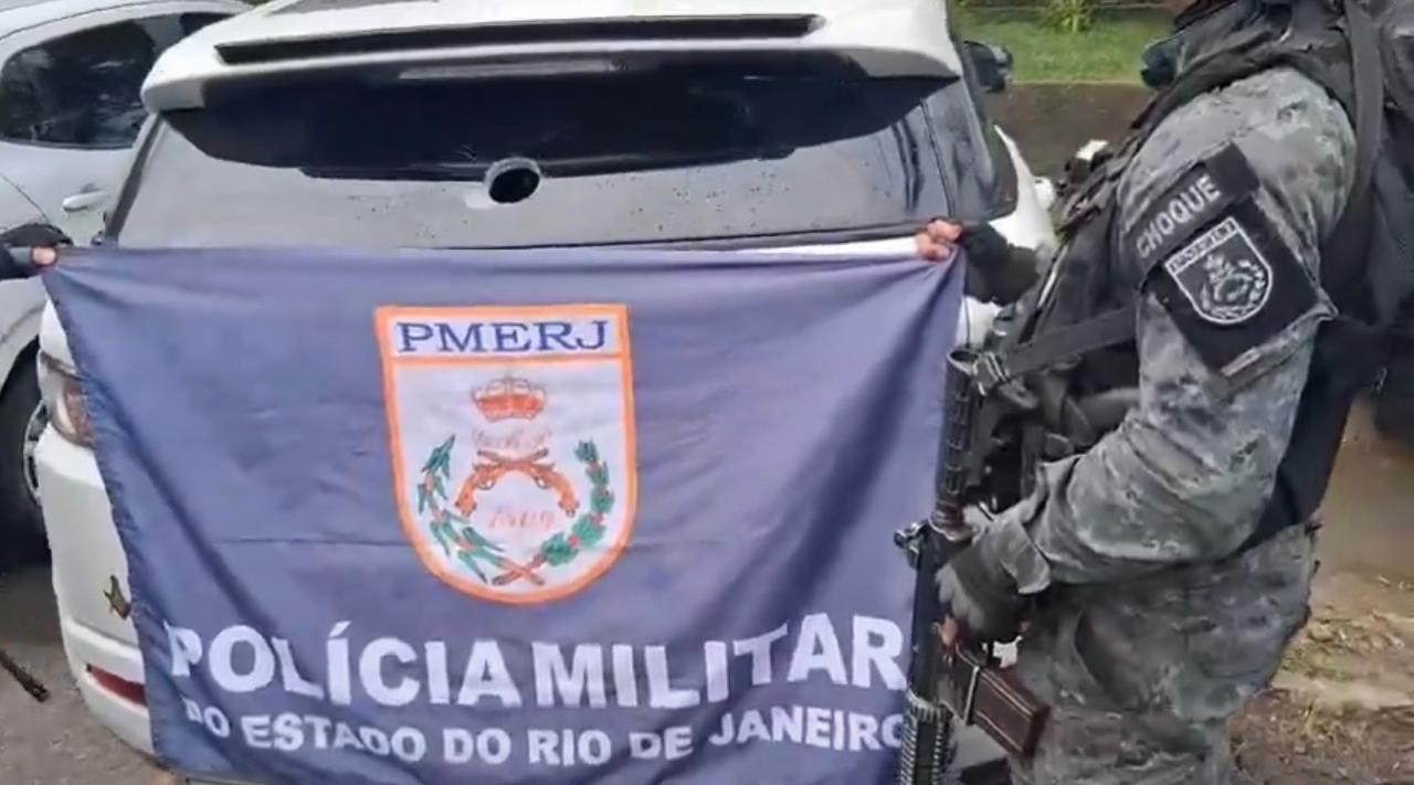 Mais um 'caveirão do crime' é apreendido pela PM durante ação em Vargem Grande; suspeito foi preso