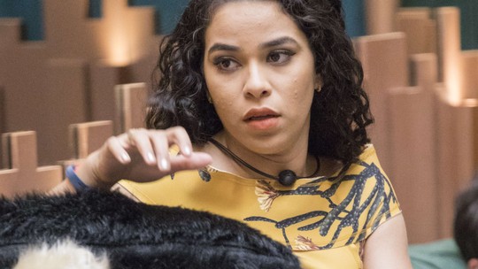 Grávida de ex-zagueiro, influenciadora relata que ele se dizia solteiro enquanto namorava ex-BBB