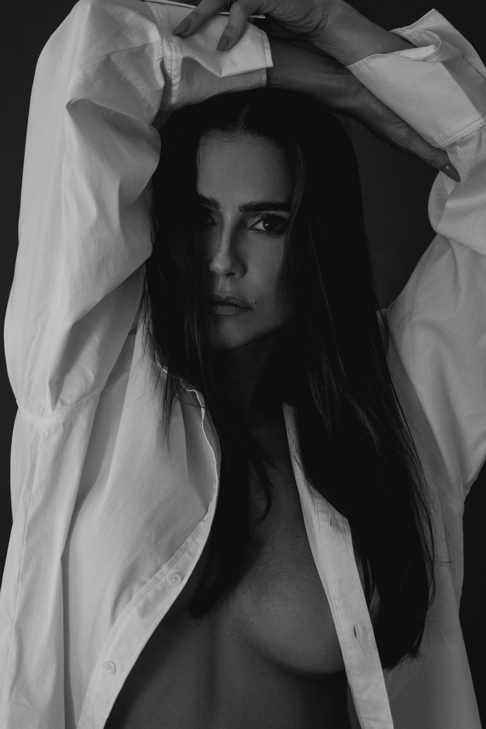 Deborah Secco faz ensaio exclusivo após ser eleita a Mulher Mais Sexy do Mundo — Foto: Nico Rocha