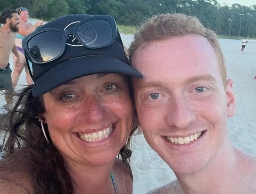 Shane Brooks com a m&atilde;e, Penny &mdash; Foto: Reprodu&ccedil;&atilde;o/Facebook