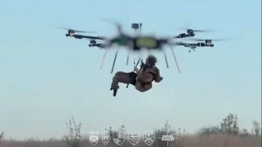 Ucrânia divulga vídeo de primeiro resgate de soldado ferido com drone na história